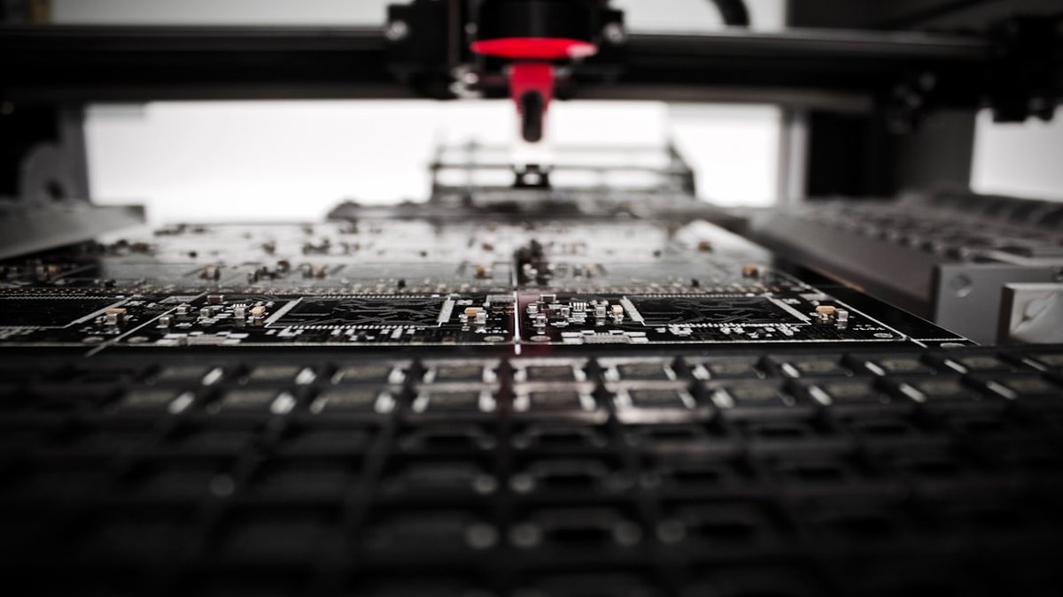 microneedle manufacturing precision engineering