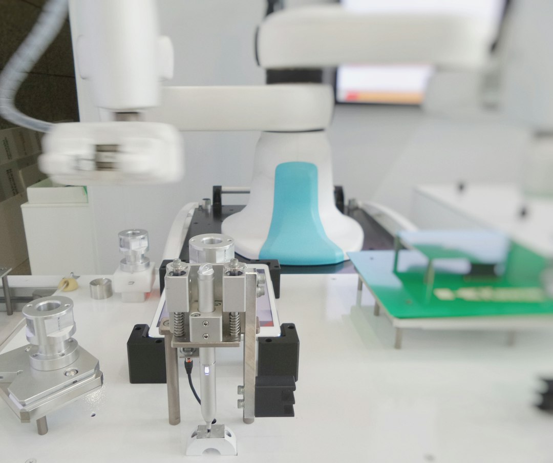 microneedle assembly process related to microneedle assembly process