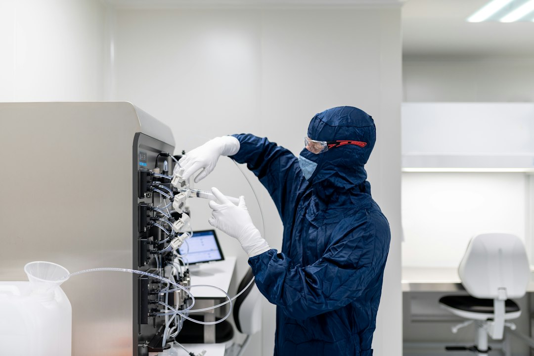 cleanroom cartridge assembly and cleanroom cartridge assembly