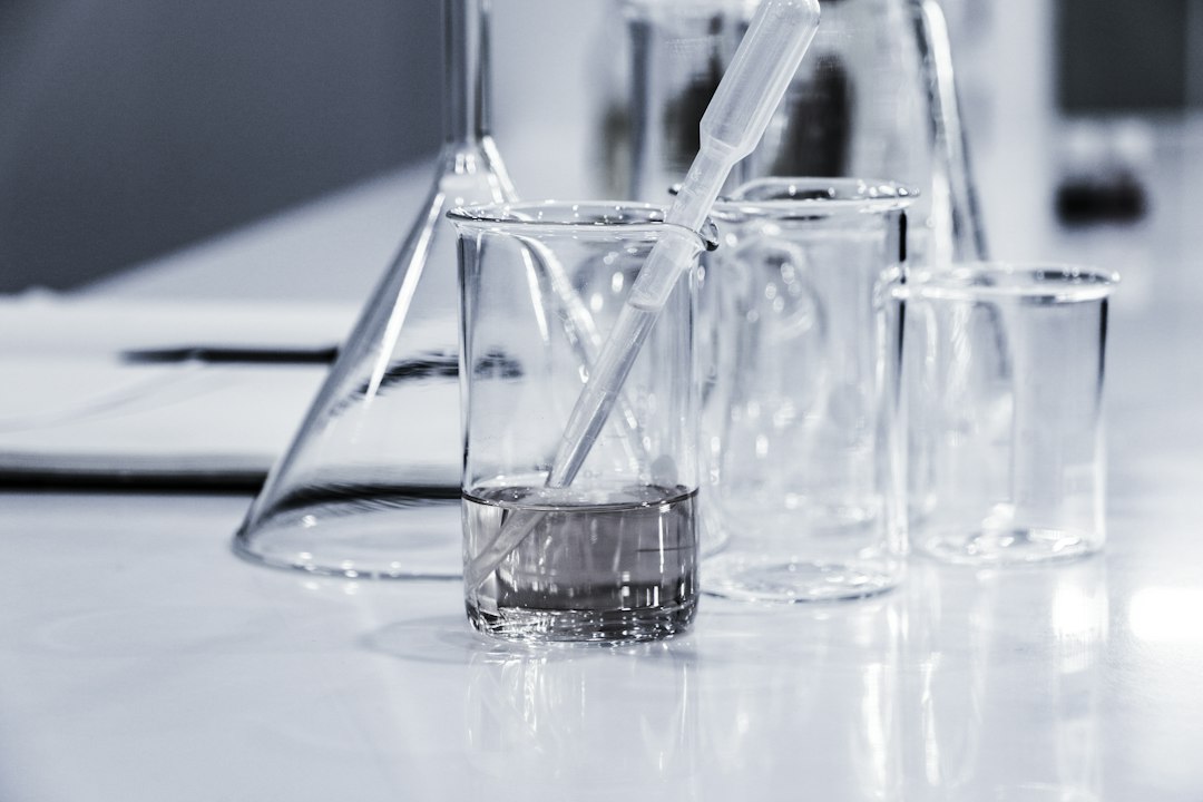 laboratory testing related to needle tip geometry
